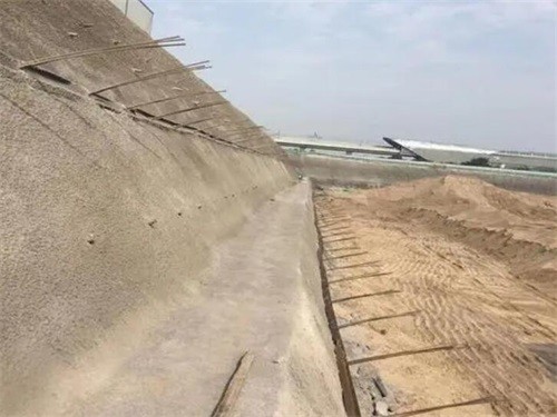 怒江河道边坡加固
